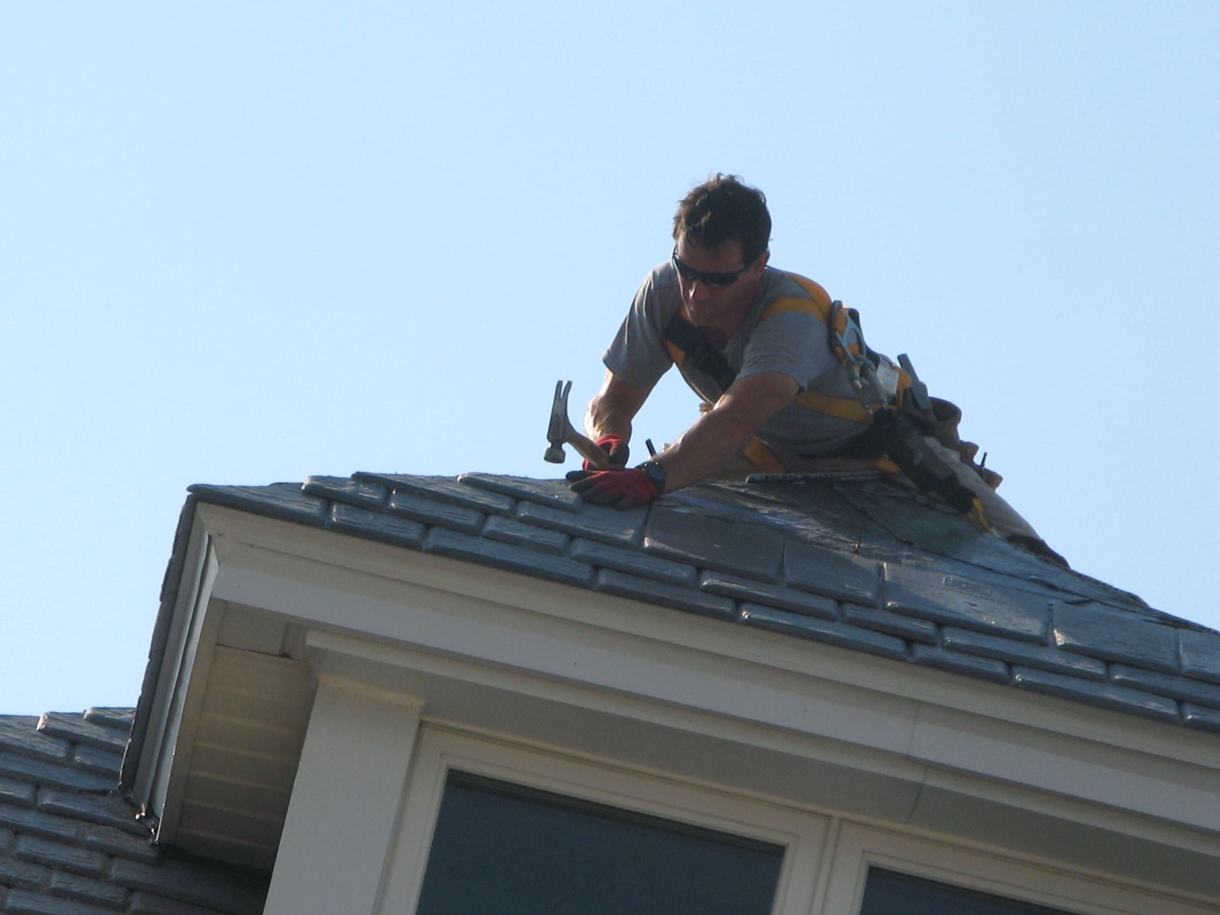 ‣ MyFixitUpLife Home improvement contractor for a roof you'll love.