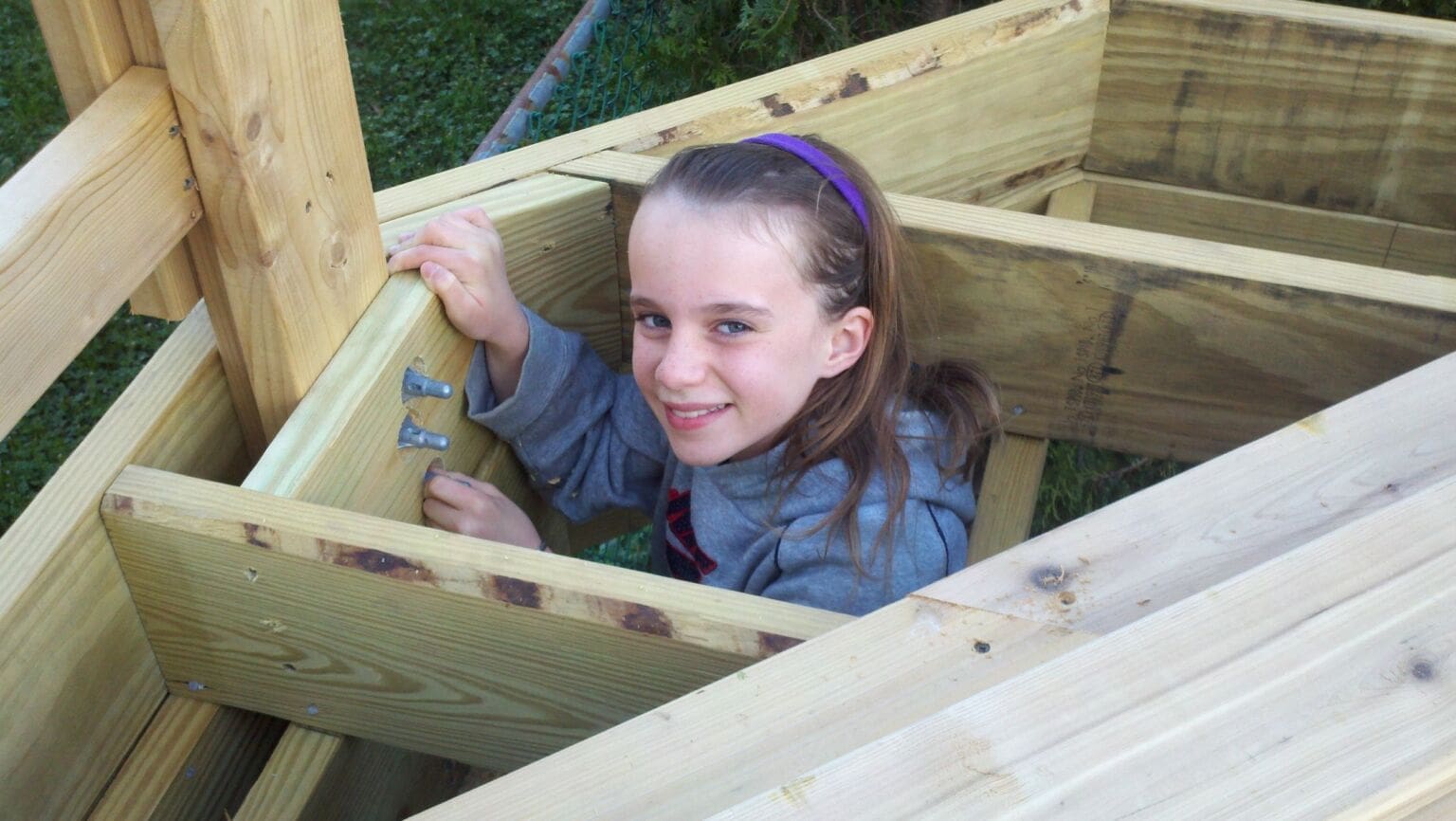 TIP__Lexi__Deck__Kid Help ‣ MyFixitUpLife ‣ MyFixitUpLife Get the kids involved.