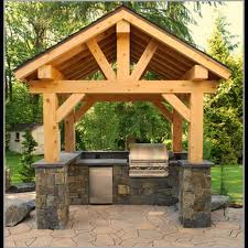 Outdoor Kitchen by Custom Fire Art.