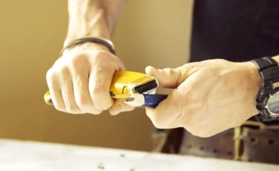 ‣ MyFixitUpLife DIY tool tip sharpen a pencil