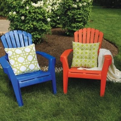 Spray Paint Plastic Lawn Chairs - Krylon Spraydown - MyFixitUpLife