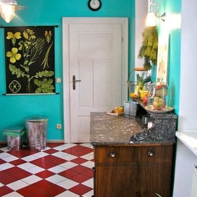 Argyle as flooring is eaier than it looks. From thekitchn.com