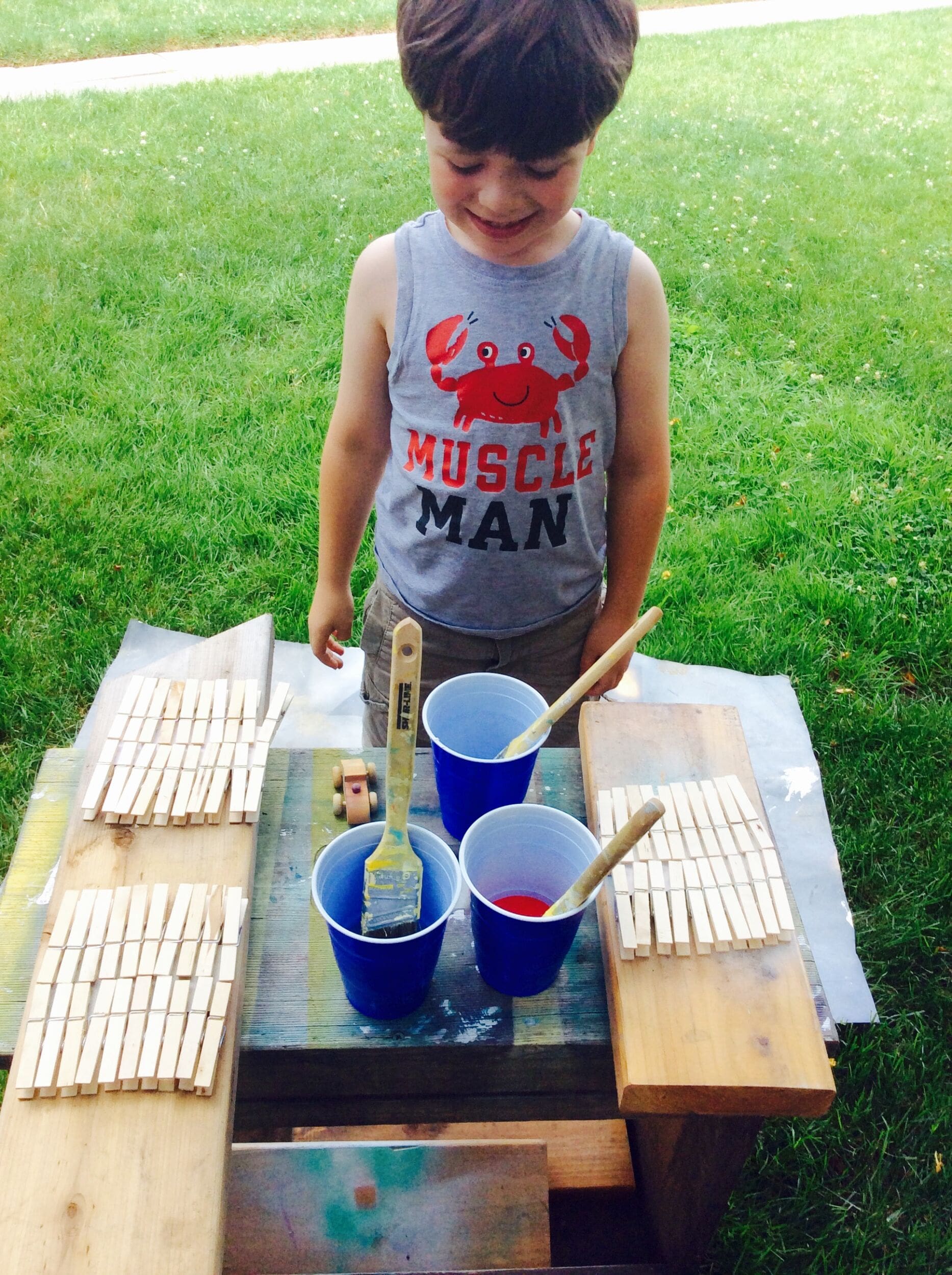 ‣ MyFixitUpLife Jack is ready to start our kid craft for Fourth of July.