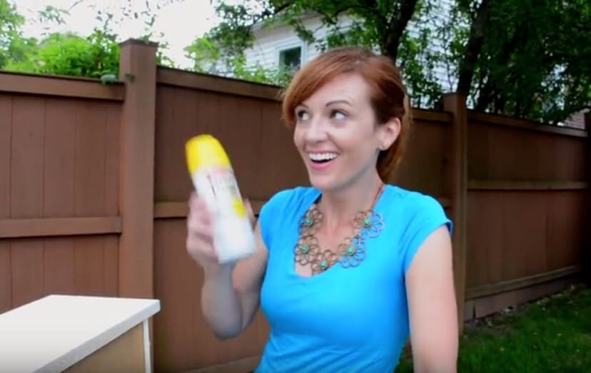 05b_2015_ReStore_theresa-shaking-paint_theresa.jpg ‣ MyFixitUpLife ‣ MyFixitUpLife