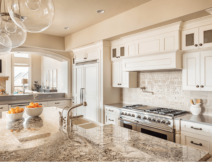 2016_MyFixitUpLife_Fabuwood_VistaBlanc ‣ MyFixitUpLife ‣ MyFixitUpLife The newest member of the Fabuwood family, the Vista in Blanc.