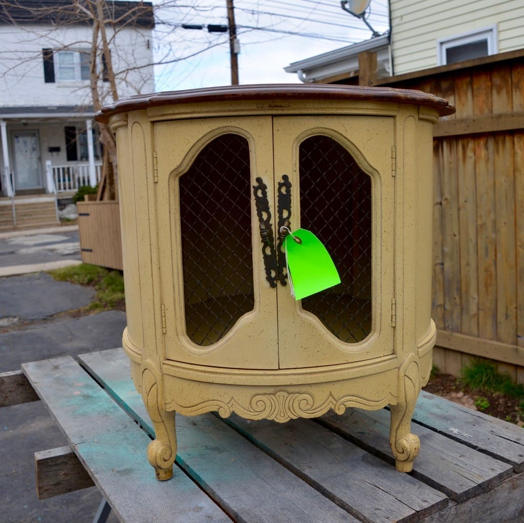 2016_MyFixitUpLife_Habitat ReStore_End table_9599