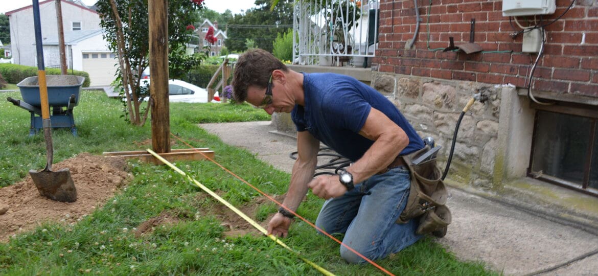 how to build a fence