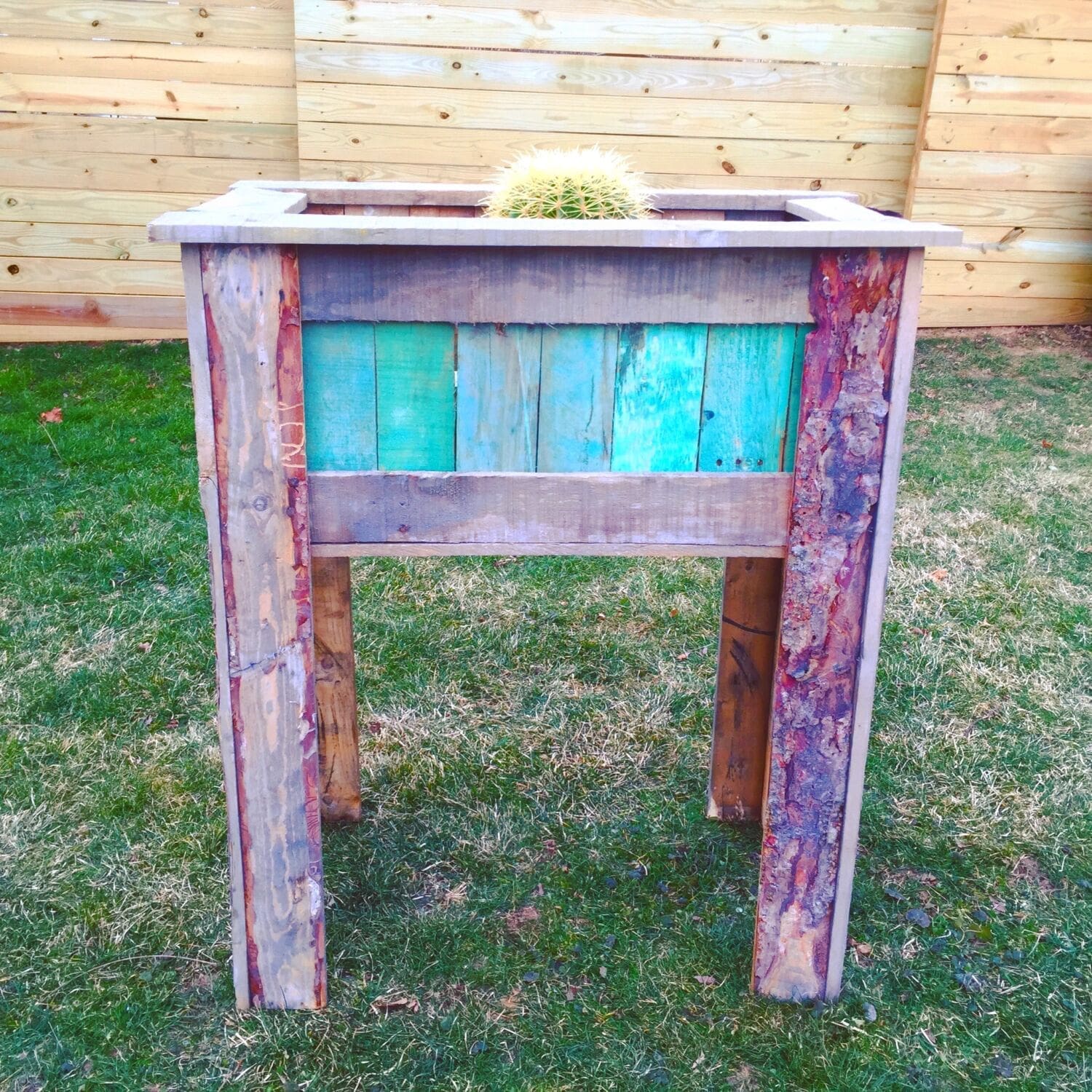 after MyFixitUpLife_DIY_Habitat_Pallet_Project2005 (2) ‣ MyFixitUpLife ‣ MyFixitUpLife after MyFixitUpLife_DIY_Habitat_Pallet_Project2005 (2)