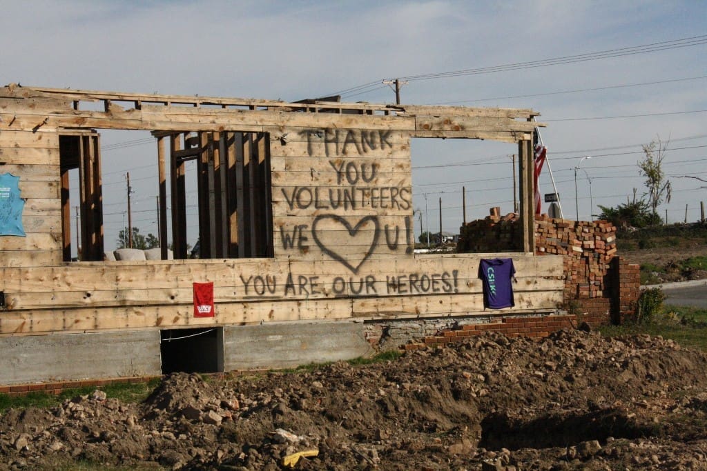 Joplin_Volunteers_House_ ‣ MyFixitUpLife portable generator