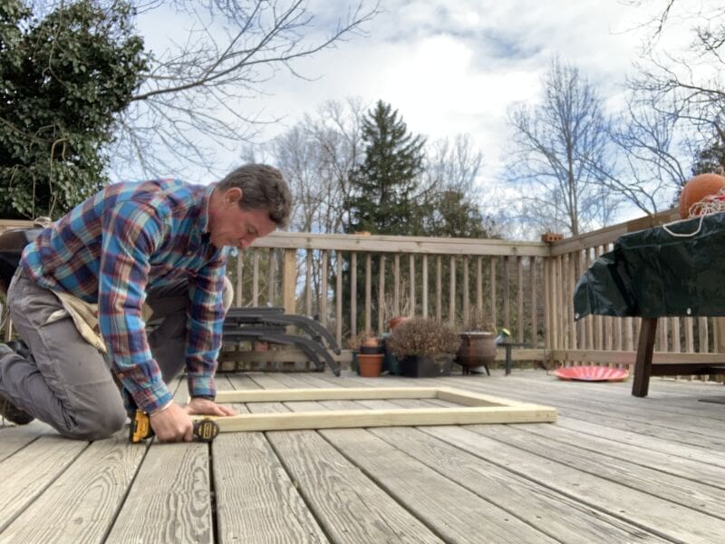 ‣ MyFixitUpLife dog gate deck myfixituplife