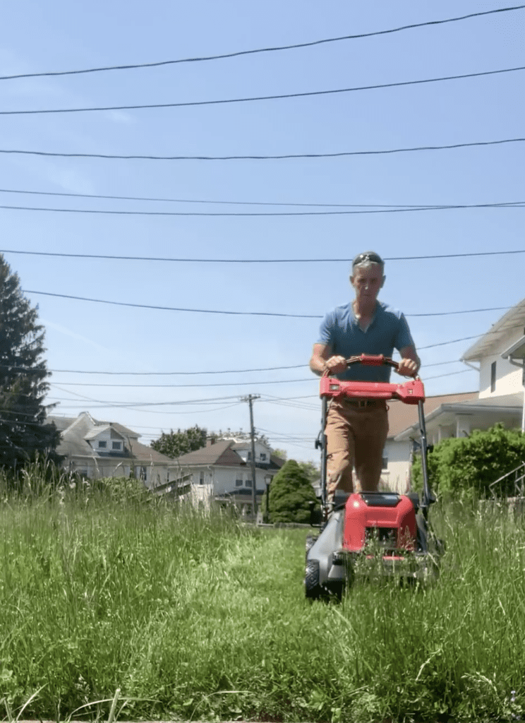 ‣ MyFixitUpLife Mark-Milwaukee-Lawn-Mower