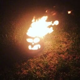 ‣ MyFixitUpLife Halloween Flaming pumpkin MyFixitUpLife