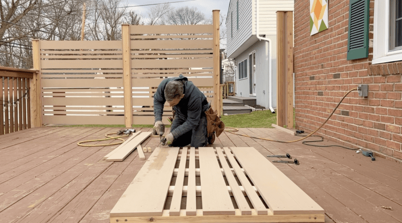 ‣ MyFixitUpLife Build a Privacy Screen Gate - Mark from MyFixitUpLife