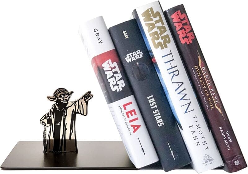 ‣ MyFixitUpLife Star Wars home decor book end