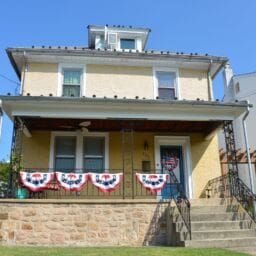 ‣ MyFixitUpLife MyFixitUpLife porch house