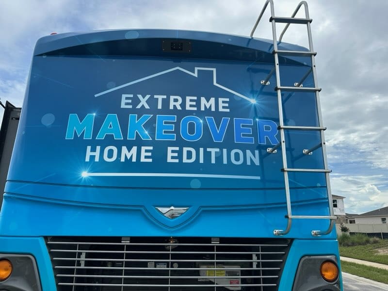 ‣ MyFixitUpLife Extreme Makeover Home Edition Move that Bus